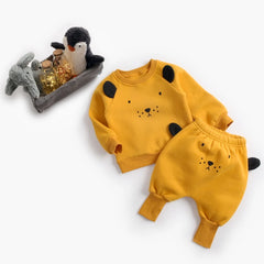 Winter-Babykleidungssets